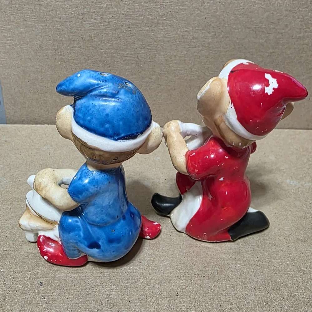 Vtg Pixie Elf Sewing Themed Salt Pepper Shaker Set #145